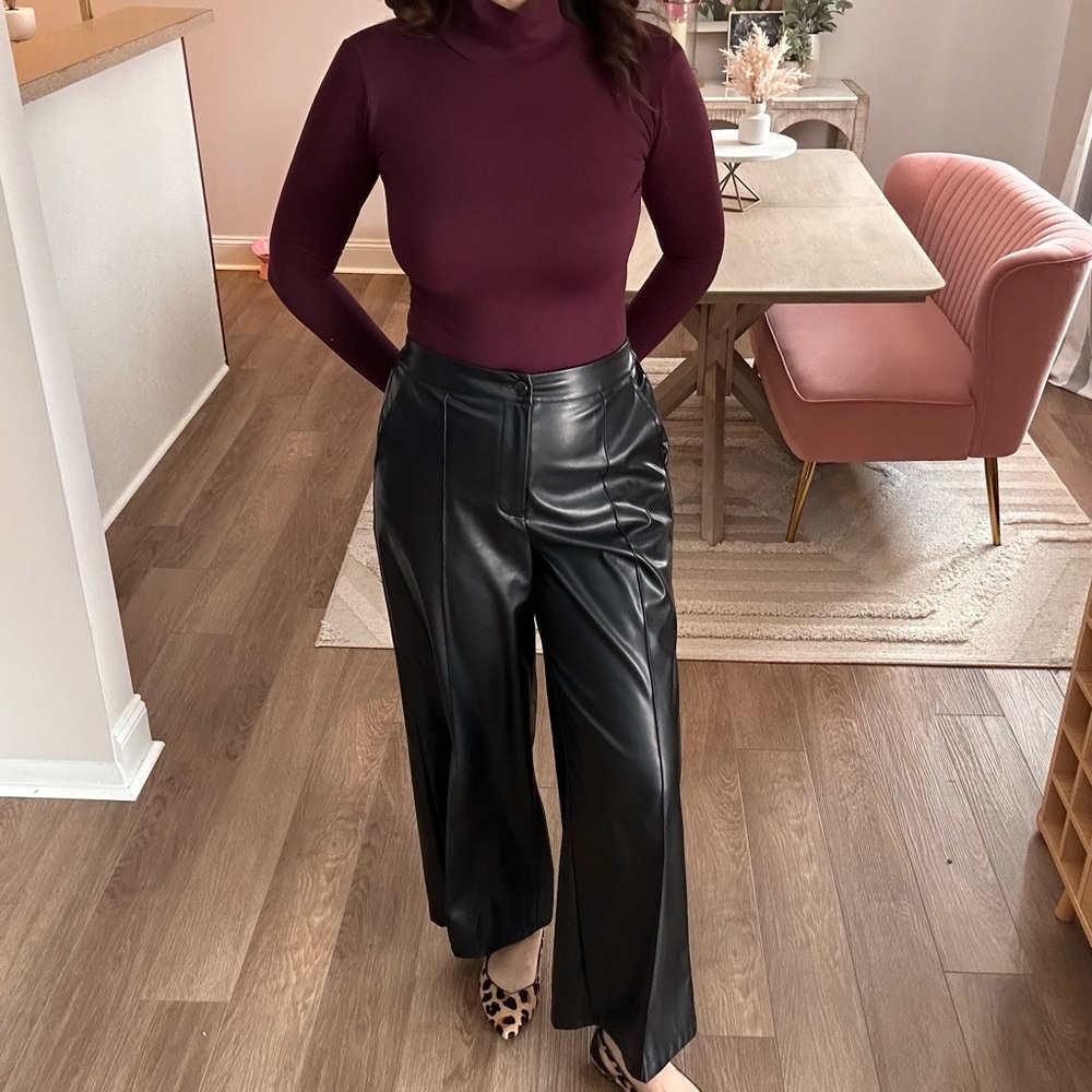 NWT Vegan Leather Wide-Leg Pants with Elastic Back Medium